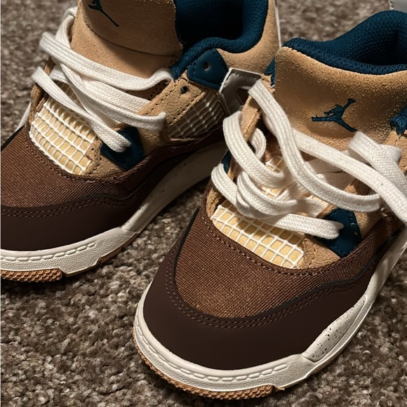 Multi color Jordans - Picture 2 of 2